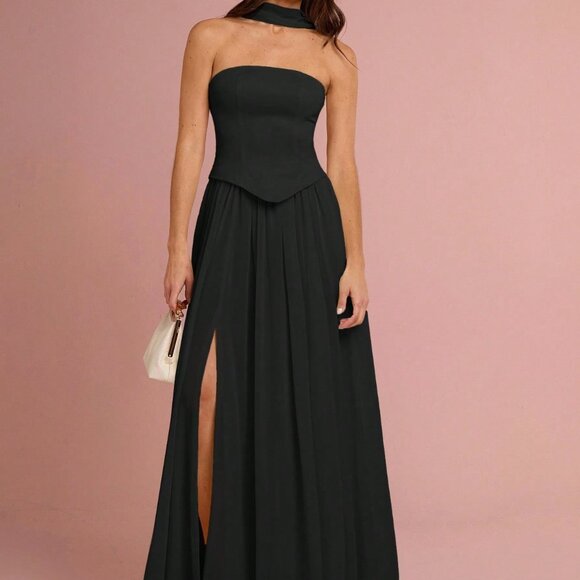 Black Elegant Women's Pleated Slit Hem Halter Dress - Picture 5 of 7